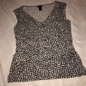 Ann Taylor Black&White side shirred peplum shell